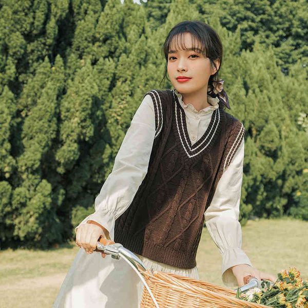 jackets spring arrival japanese style casual v-neck contrast stripe loose thin simple versatile women's vest 16ek, Black;white
jackets spring arrival japanese style casual v-neck contrast stripe loose thin simple versatile women's vest 16ek, Black;white