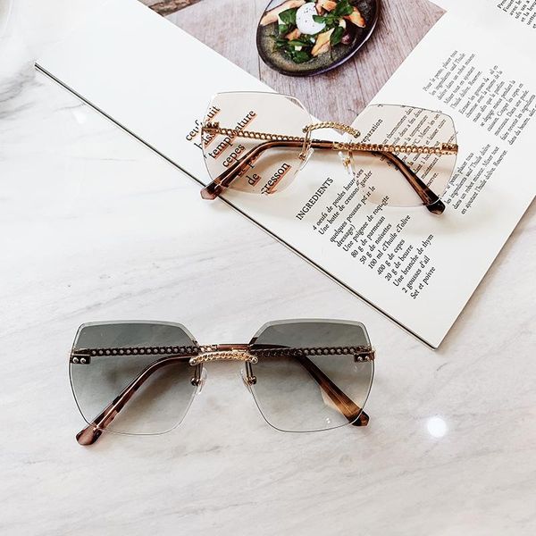 sunglasses 2021 uv400 trendy big frame square luxury oversize women gradient, White;black
sunglasses 2021 uv400 trendy big frame square luxury oversize women gradient, White;black
