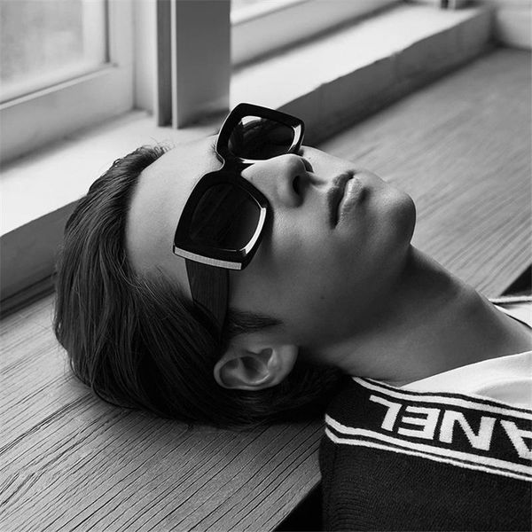 fashion sunglasses women sport sun glasses brand designer female outdoor shopping shades man driving luxury eyewear, White;black
fashion sunglasses women sport sun glasses brand designer female outdoor shopping shades man driving luxury eyewear, White;black