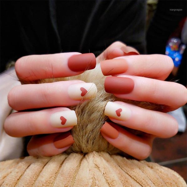 24pcs/set solid color fake nails love heart detachable waterproof matte press on fashion full cover nail art manicure tool1, Red;gold
24pcs/set solid color fake nails love heart detachable waterproof matte press on fashion full cover nail art manicure tool1, Red;gold