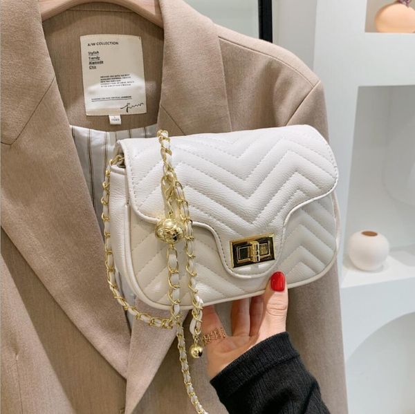 high-quality women embroidery thread chain small square bag fashion luxury designer chains shoulder messenger bags, Black;red
high-quality women embroidery thread chain small square bag fashion luxury designer chains shoulder messenger bags, Black;red