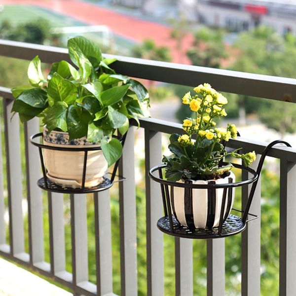 other garden supplies round iron flower pot holder plant stand hanging bracket balcony frame railing home wall-mounted rack
other garden supplies round iron flower pot holder plant stand hanging bracket balcony frame railing home wall-mounted rack