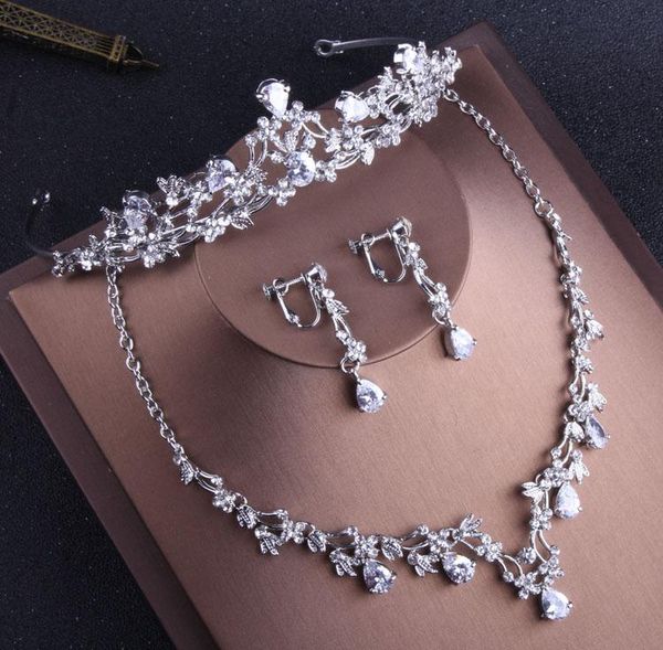 wedding jewelry sets bridal silver crystal rhinestone earrings & necklace tiara crown, Slivery;golden
wedding jewelry sets bridal silver crystal rhinestone earrings & necklace tiara crown, Slivery;golden