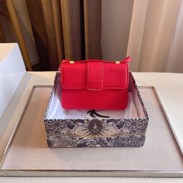 designer fashion handbags iconic clutch bag cover pillow interior classic plaid old flower slot pocket casual purse walle, Red;black
designer fashion handbags iconic clutch bag cover pillow interior classic plaid old flower slot pocket casual purse walle, Red;black