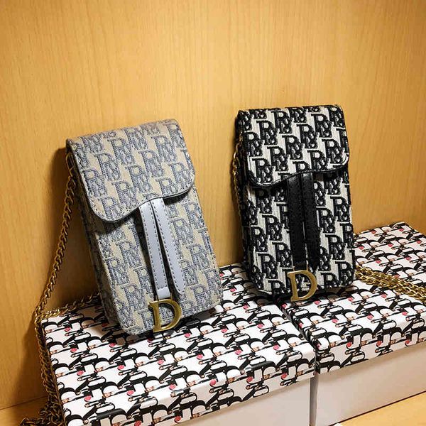 luxury handbags vertical mobile phone women new fashion versatile chain messenger red mini canvas bag summer
luxury handbags vertical mobile phone women new fashion versatile chain messenger red mini canvas bag summer