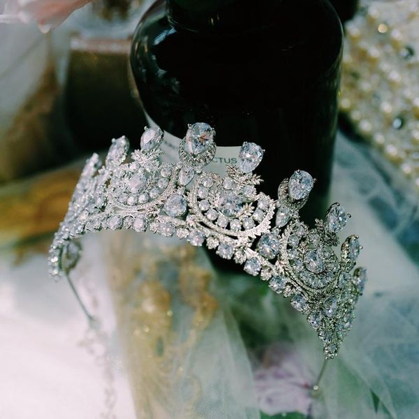 hair clips & barrettes ymor zirconia luxury wedding tiaras banquet bridal crown headwear crystals accessories tibetan band s220, Golden;silver
hair clips & barrettes ymor zirconia luxury wedding tiaras banquet bridal crown headwear crystals accessories tibetan band s220, Golden;silver
