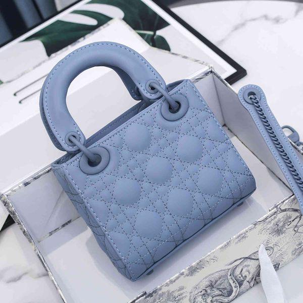 women luxurys designers bags 2021 lapel leather strap, five compartments, frosted rattan pattern, designer handbag handbags totes crossbody
women luxurys designers bags 2021 lapel leather strap, five compartments, frosted rattan pattern, designer handbag handbags totes crossbody