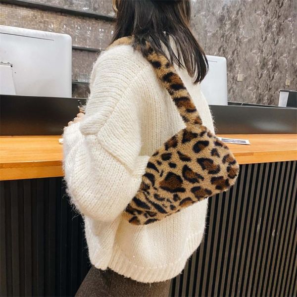 waist bags fluffy plush shoulder messenger bag soft underarm fashion casual crossbody women totes clutch
waist bags fluffy plush shoulder messenger bag soft underarm fashion casual crossbody women totes clutch