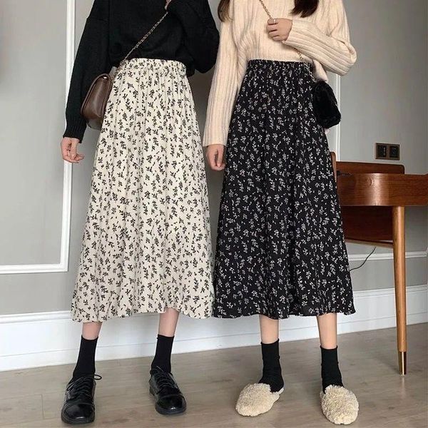 skirts spring and summer 2021 korean retro floral skirt, versatile over knee high waist a-line women's chiffon skirt, Black
skirts spring and summer 2021 korean retro floral skirt, versatile over knee high waist a-line women's chiffon skirt, Black