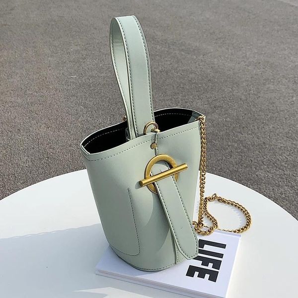 evening bags solid color small tote bucket bag 2021 summer quality pu leather women's designer handbag basket shoulder messenger
evening bags solid color small tote bucket bag 2021 summer quality pu leather women's designer handbag basket shoulder messenger