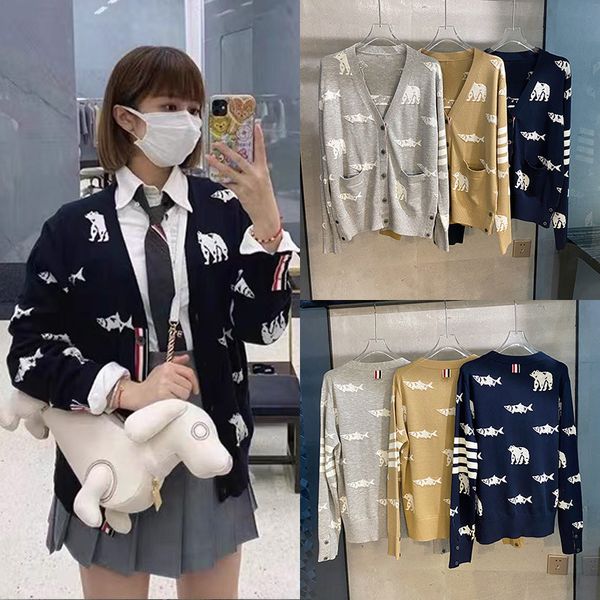 tb british men's women's same bear fish pattern sweet aging wool knitted cardigan 21 autumn and winter, White
tb british men's women's same bear fish pattern sweet aging wool knitted cardigan 21 autumn and winter, White