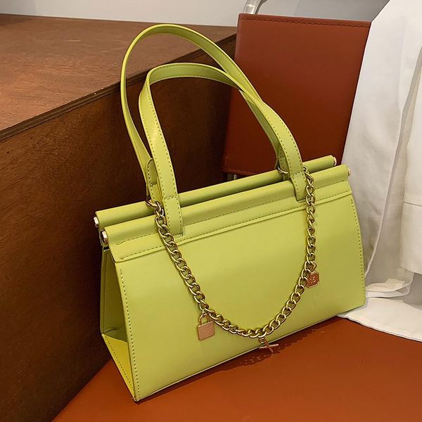 evening bags underarm tote bag 2021 ins trends crossbody women designer handbag high capacity handle shoulder
evening bags underarm tote bag 2021 ins trends crossbody women designer handbag high capacity handle shoulder