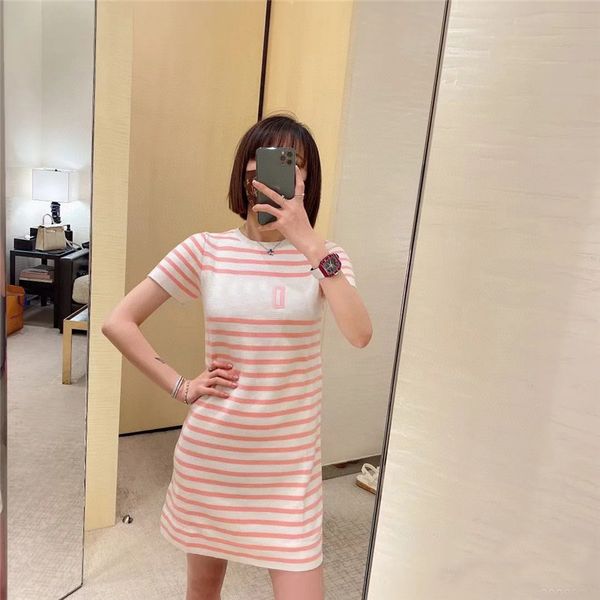 stripe stitching letter embroidery sweaters women crew neck knitted dress lady short sleeve knit dresses, White;black
stripe stitching letter embroidery sweaters women crew neck knitted dress lady short sleeve knit dresses, White;black