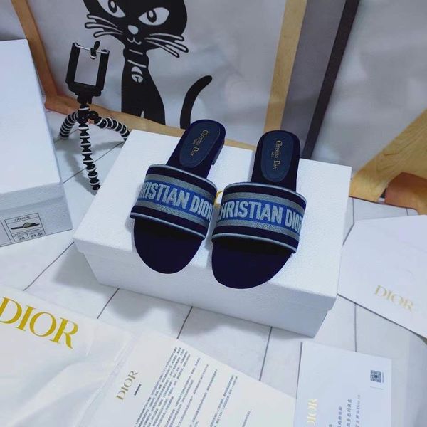 way early spring flip-flops women's shoes cd letter logo slipper 3d embroidered flat sandals round toe thick heel jelly strapless slipp, Black
way early spring flip-flops women's shoes cd letter logo slipper 3d embroidered flat sandals round toe thick heel jelly strapless slipp, Black
