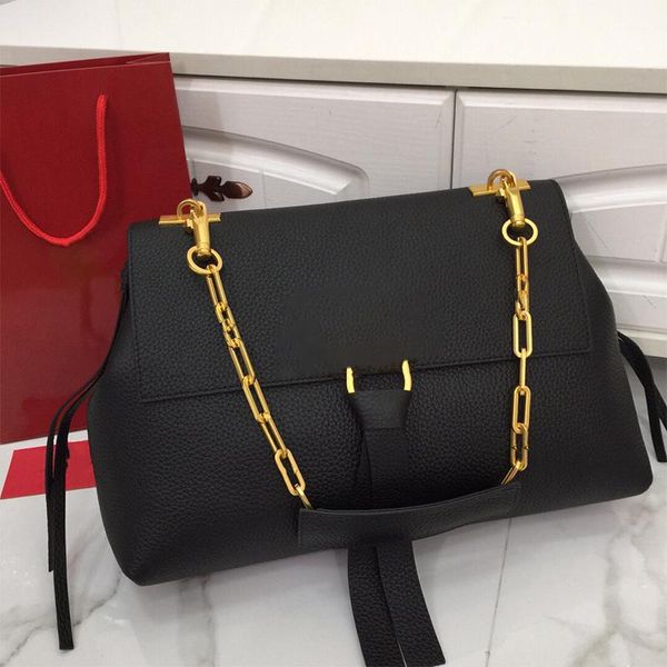 evening bags retro, solid color, niche design, high-quality chain, leather handbag, 2021 women's fashion, one-shoulder messenger bag
evening bags retro, solid color, niche design, high-quality chain, leather handbag, 2021 women's fashion, one-shoulder messenger bag