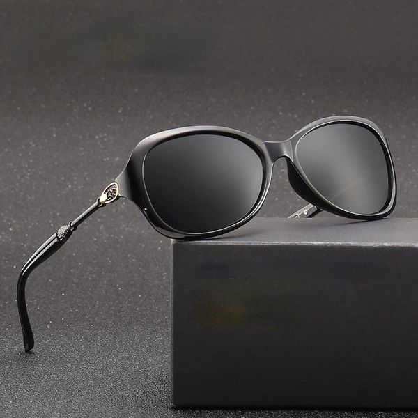outdoor eyewear personalized sunglasses polarized ladies european and american personality diamond
outdoor eyewear personalized sunglasses polarized ladies european and american personality diamond