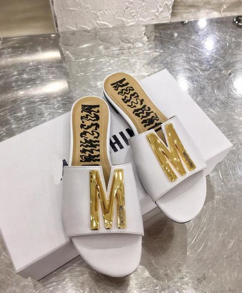 2021 women beach slippers summer fashion women flip flops 100% leather lady slippers metal women shoes flat ladies slippers, Black
2021 women beach slippers summer fashion women flip flops 100% leather lady slippers metal women shoes flat ladies slippers, Black