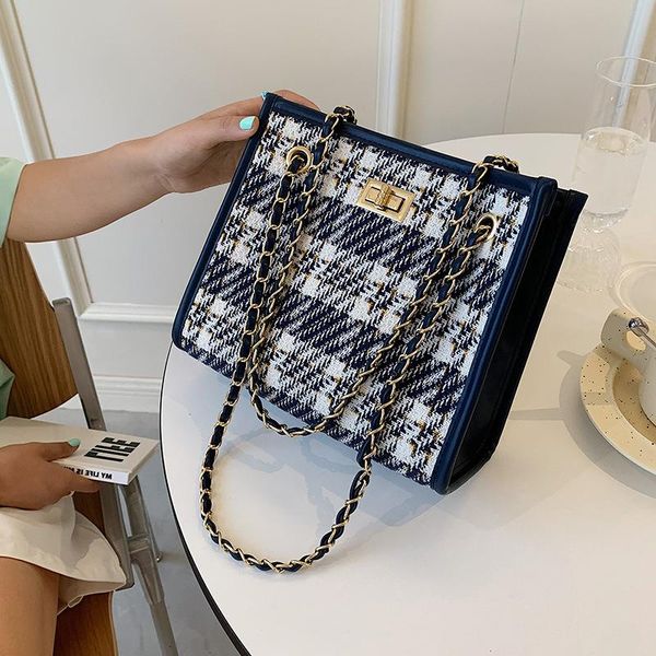 simple checkered export fashion female small bag square new shoulder style chain personality foreign trade 2021 fjicr
simple checkered export fashion female small bag square new shoulder style chain personality foreign trade 2021 fjicr