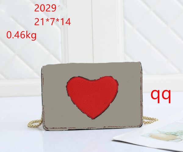 2021 heart leather fashion women crossbody bag metal chain handbags flip cover wallet purse diagonal shoulder bags 2029# 21*7*14cm
2021 heart leather fashion women crossbody bag metal chain handbags flip cover wallet purse diagonal shoulder bags 2029# 21*7*14cm