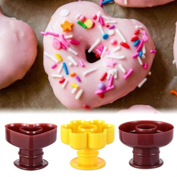 baking moulds 4 type plastic doughnut cake maker mold home party desserts cutter fondant cutting diy donut mould pastry dough process tools
baking moulds 4 type plastic doughnut cake maker mold home party desserts cutter fondant cutting diy donut mould pastry dough process tools