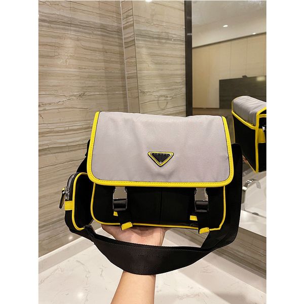 designer messenger bag high version men's nylon bag casual everyday one-shoulder messenger
designer messenger bag high version men's nylon bag casual everyday one-shoulder messenger