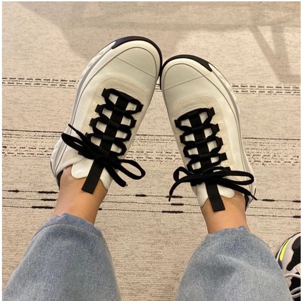 fast delivery fashion brand triple s women's shoes breathable platform sneakers black white bred trainers spring autumn sports outdoor
fast delivery fashion brand triple s women's shoes breathable platform sneakers black white bred trainers spring autumn sports outdoor