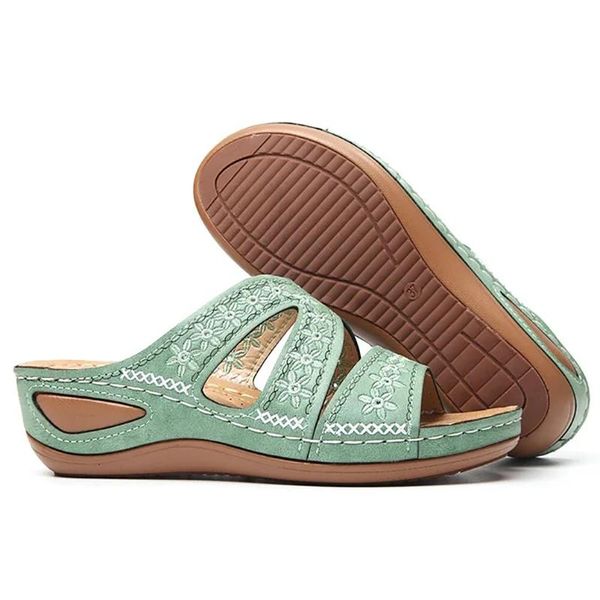 slippers women sandals cut out wedge platform shoes fashion ethnic flat female outdoor sandalias muje 2021, Black
slippers women sandals cut out wedge platform shoes fashion ethnic flat female outdoor sandalias muje 2021, Black