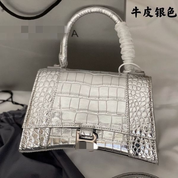 designer handbags balencaiga handbags crocodile leather hourglass bag upgrade 2021 new high-end versatile b-shaped messenger designers bb
designer handbags balencaiga handbags crocodile leather hourglass bag upgrade 2021 new high-end versatile b-shaped messenger designers bb