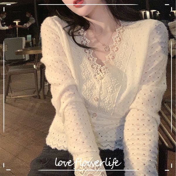 casual lace v-neck blouse women spring long sleeve party base shirt female korea style elegant office lady slim 210521, White
casual lace v-neck blouse women spring long sleeve party base shirt female korea style elegant office lady slim 210521, White