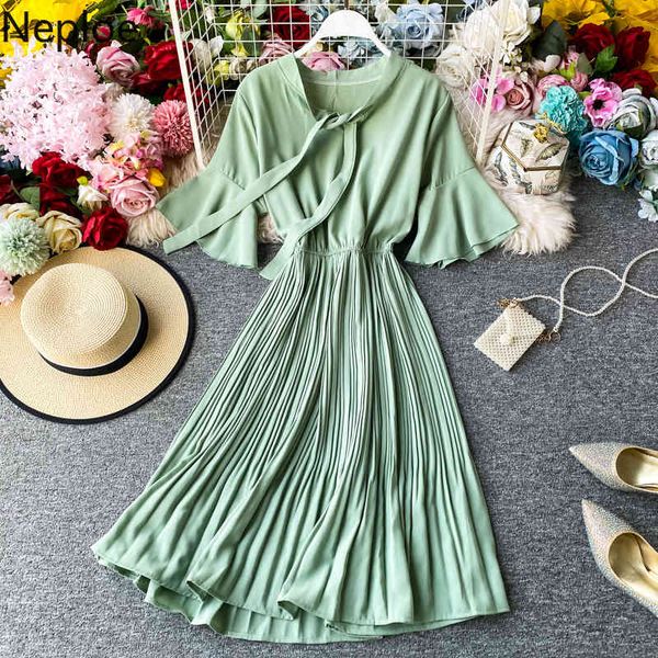 neploe pleated dress women sweet v neck flare sleeve ladies vestidos summer elegant slim waist female dresses 1d451 210423, Black;gray
neploe pleated dress women sweet v neck flare sleeve ladies vestidos summer elegant slim waist female dresses 1d451 210423, Black;gray