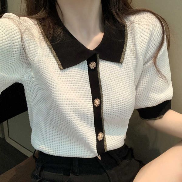 summer retro turn down collar hit color short sleeve knitted single-breasted casual t-shirts for women tees 210526, White
summer retro turn down collar hit color short sleeve knitted single-breasted casual t-shirts for women tees 210526, White