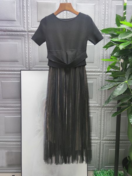 dresses one piece autumn style women o-neck cross band waist tulle mesh patchwork mid-calf length sweater, Black;gray
dresses one piece autumn style women o-neck cross band waist tulle mesh patchwork mid-calf length sweater, Black;gray