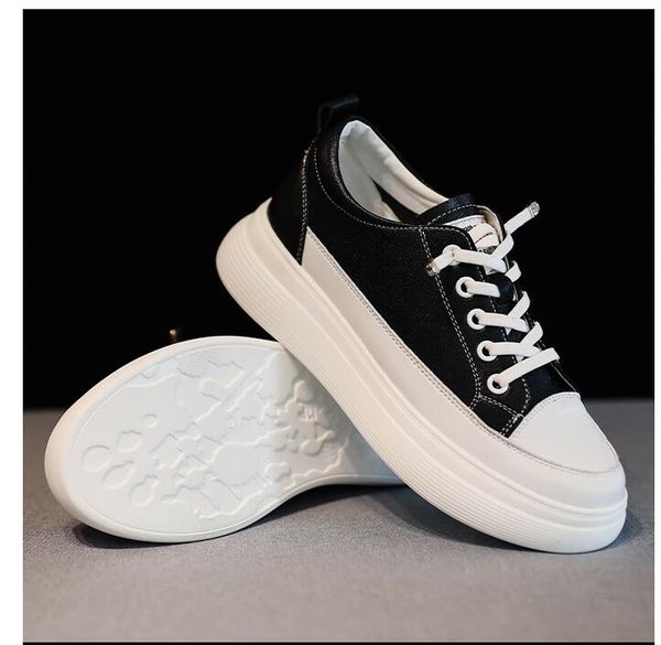 summer outdoor shoes female womens students hand made leather thick sole large size small white black sports casual shoes women
summer outdoor shoes female womens students hand made leather thick sole large size small white black sports casual shoes women