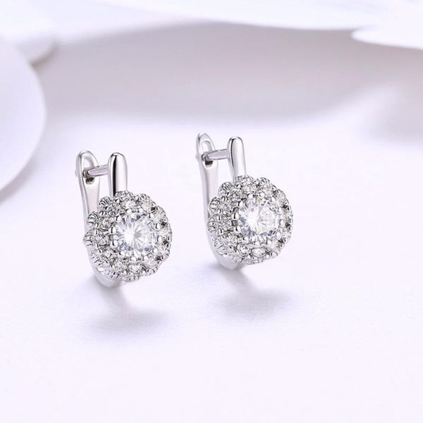 ladies luxury earrings classic romantic jewelry rose gold zircon stud for women noble wedding, Golden;silver
ladies luxury earrings classic romantic jewelry rose gold zircon stud for women noble wedding, Golden;silver