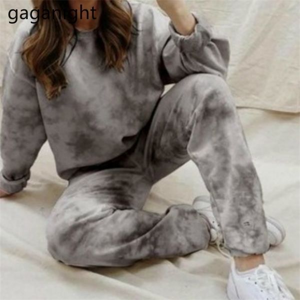 casual loose women tracksuit long sleeve hoodies elastic high waist pant fashion die dye two pieces set outfits 210601, White
casual loose women tracksuit long sleeve hoodies elastic high waist pant fashion die dye two pieces set outfits 210601, White