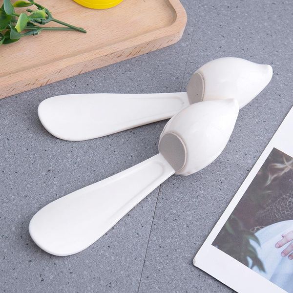 1pc/2pcs lazy shoe horn shoes wear helper colorful shoehorn easy on and off sturdy slip aid acessories clothing & wardrobe storage
1pc/2pcs lazy shoe horn shoes wear helper colorful shoehorn easy on and off sturdy slip aid acessories clothing & wardrobe storage