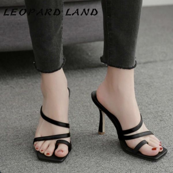 summer fashion thin heeled toe covering drawstring women's shoes in her hollow leisure high-heeled sandals, Black
summer fashion thin heeled toe covering drawstring women's shoes in her hollow leisure high-heeled sandals, Black