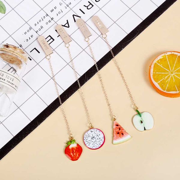 2pc pitaya strawberry fruit pendant bookmark creative exquisite metal pattern page folder marker office school supplies
2pc pitaya strawberry fruit pendant bookmark creative exquisite metal pattern page folder marker office school supplies