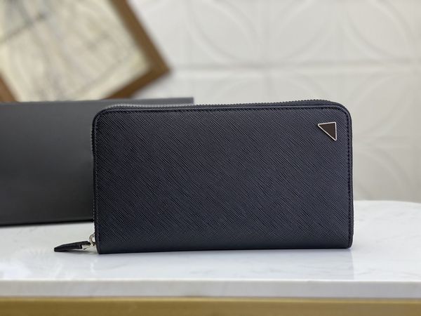 2021 fashion flowers designer wallets triangle luxurys men women leather bags classic letters key coin purse original box plaid card holder, Red;black
2021 fashion flowers designer wallets triangle luxurys men women leather bags classic letters key coin purse original box plaid card holder, Red;black