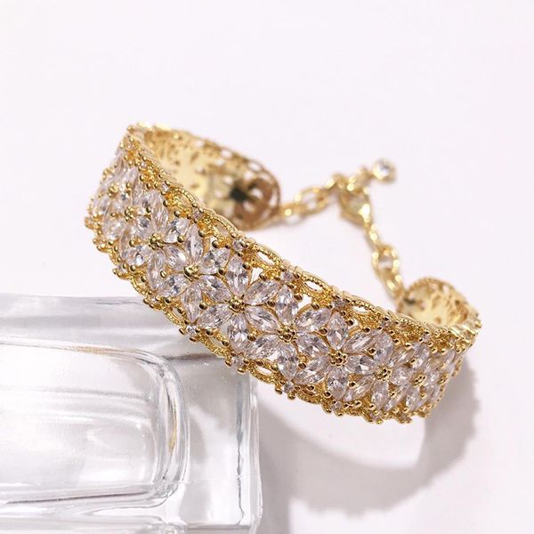 2021 gold bangles design charm diamond tennis bracelet for women friendship crystal copper silver fashion designer jewelry womens bracelets, Golden;silver
2021 gold bangles design charm diamond tennis bracelet for women friendship crystal copper silver fashion designer jewelry womens bracelets, Golden;silver