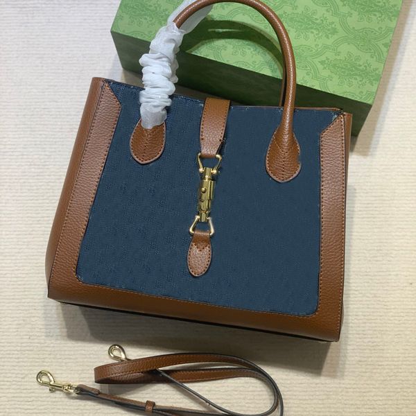 vintage fashion tote bag luxury designer classic multifunctional large capacity women urban handbag
vintage fashion tote bag luxury designer classic multifunctional large capacity women urban handbag