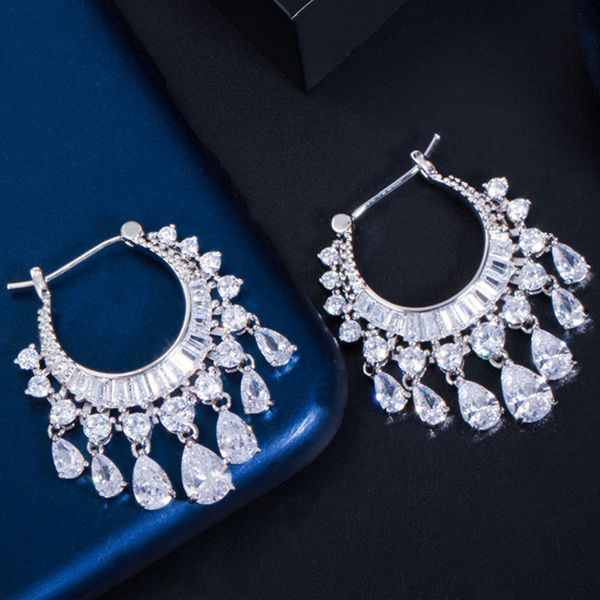 fashion tassel charm aaa cubic zirconia earrings designer copper luxury jewelry white green cz silver circle earring for women party friend, Golden
fashion tassel charm aaa cubic zirconia earrings designer copper luxury jewelry white green cz silver circle earring for women party friend, Golden