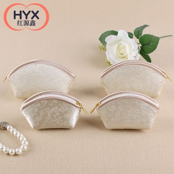 ukq production of yuanbao creative change jewelry boxes bag composite self supporting imitation leather chain jewelry packaging boxes bag, Black;white
ukq production of yuanbao creative change jewelry boxes bag composite self supporting imitation leather chain jewelry packaging boxes bag, Black;white