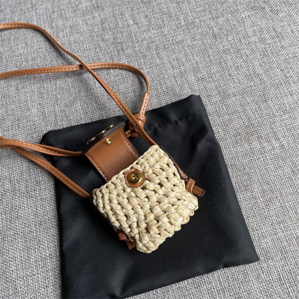 2021 luxury straw plaited mini bags for penny lipsticks headphones brand shoulder bag crossbody 062302
2021 luxury straw plaited mini bags for penny lipsticks headphones brand shoulder bag crossbody 062302