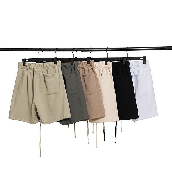chao brand fog plush essentials double line lettered print men's and women's shorts, White;black
chao brand fog plush essentials double line lettered print men's and women's shorts, White;black
