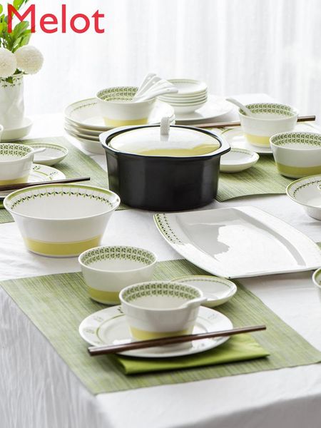chinese ceramic dishes tableware set nordic wind bowl dish household creative gift combination small fresh bowls and chopsticks
chinese ceramic dishes tableware set nordic wind bowl dish household creative gift combination small fresh bowls and chopsticks