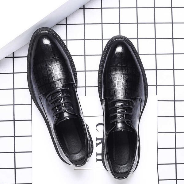men's business ess leather shoes black british pointed versatile casual korean hairesser suit
men's business ess leather shoes black british pointed versatile casual korean hairesser suit
