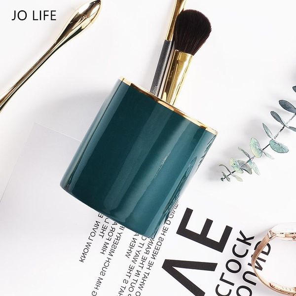 nordic darkgreen exquisite ceramic makeup brush holder stationary gold pen organizer tableware storage rack hooks & rails
nordic darkgreen exquisite ceramic makeup brush holder stationary gold pen organizer tableware storage rack hooks & rails
