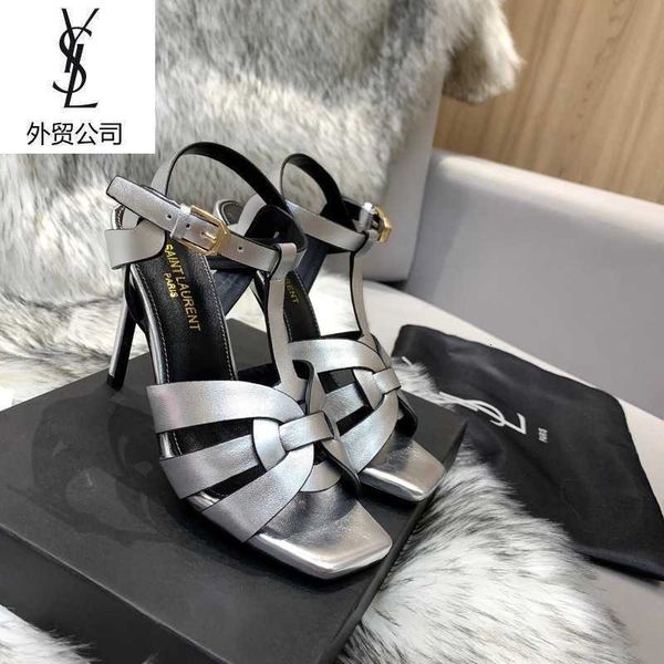 high mules women men heels sandals slippers designer slides pumps loafers luxury ballerinas sneakers dress shoes x73f, Black;white
high mules women men heels sandals slippers designer slides pumps loafers luxury ballerinas sneakers dress shoes x73f, Black;white