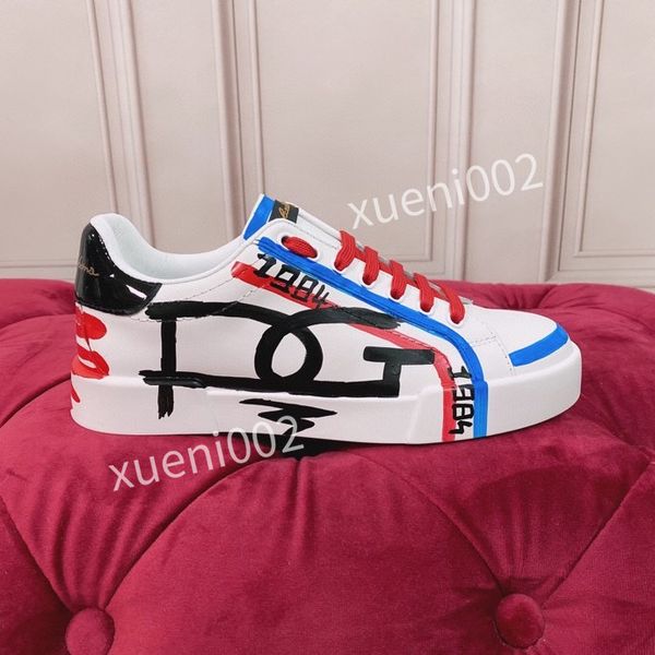 2022 designer sneakers boots mens womens reflective casual shoes party velvet calfskin mixed fiber size 35-46, Black
2022 designer sneakers boots mens womens reflective casual shoes party velvet calfskin mixed fiber size 35-46, Black